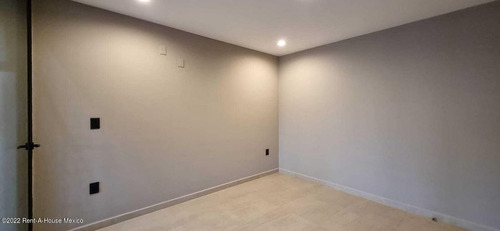 Imagen 20 de 30 de Casa De 4 Recamaras En Venta En Altozano, Querétaro!