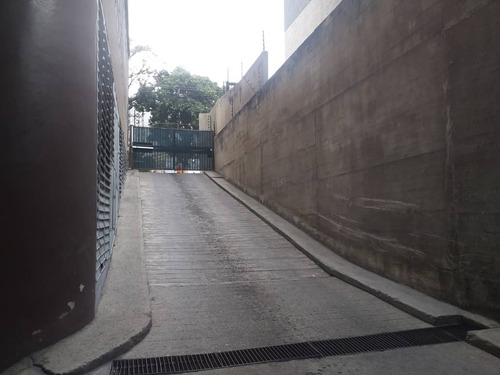 Imagen 22 de 24 de Galpon Boleita Sur