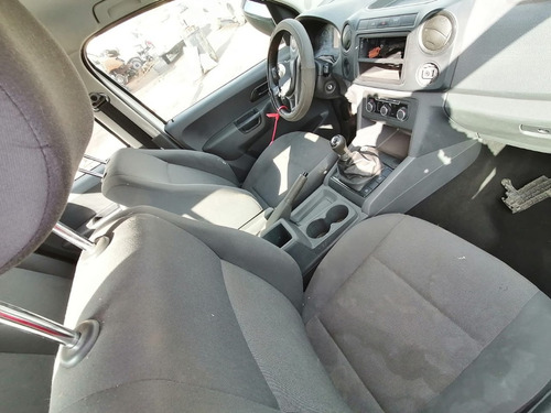 Imagen 7 de 13 de Volkswagen Amarok Tdi 4motion 2015 Por Partes