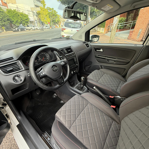 Volkswagen Suran 1.6 Highline Msi 110cv