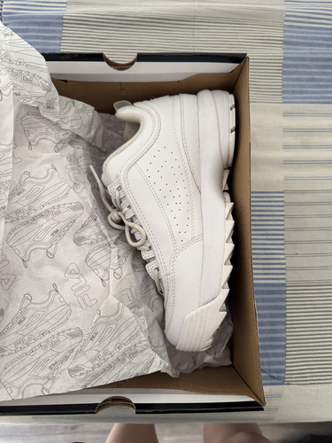 Zapatillas Fila Distuptor Ii Premium Talle 40 (Usado)