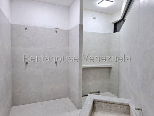 Agp Local Comercial Ideal Para Taller O Concesionario, En Alquiler En Los Ruices 25-16956 Ys