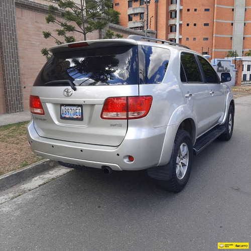 Toyota Fortuner Sr5