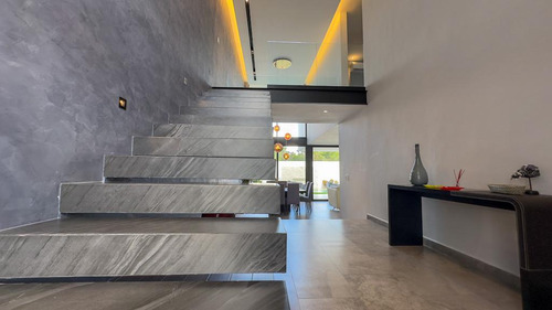 Casa En Venta Merida, Cholul En Privada , Entrega Inmediata.