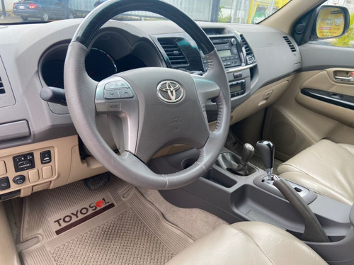 Imagen 10 de 16 de Toyota Fortuner
