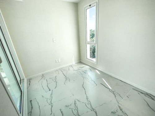Imagen 19 de 25 de Apartamento En Venta De 3 Dormitorios En Playa Mansa (ref: Lij-4591)