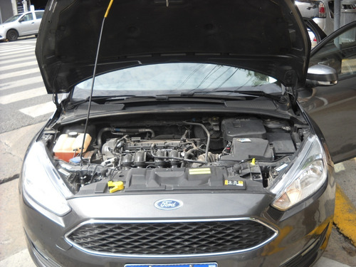 Imagen 13 de 25 de Ford Focus Iii S 1,6 2016 5ptas Gris