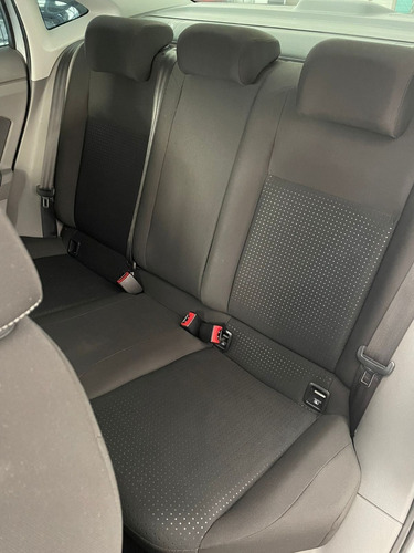 Imagem 10 de 15 de Volkswagen Virtus 1.0 200 Tsi Confortiline 2020