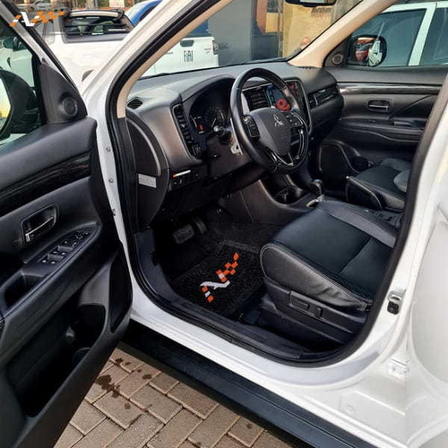 Imagem 10 de 12 de Mitsubishi Mmc Outlander 3.0 Gt