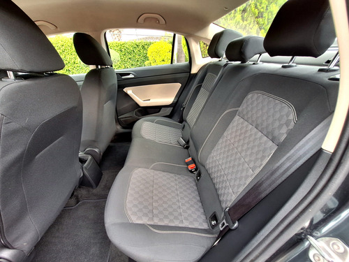 Volkswagen Virtus 4p Trendline L4/1.6 Aut