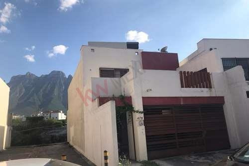 Imagen 1 de 25 de Casa En Venta Puerta De Hierro, Residencial Pedregal Sur