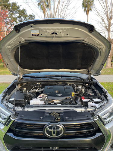 Toyota Hilux Pick-Up DC SRX 2.8