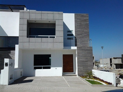 Hermosa Residencia En San Isidro Juriquilla, 3 Recs, 2.5 Bañ