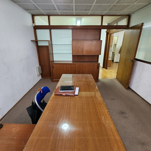 Alquiler Oficina O Consultorio En Centro De Montevideo 60mts2.