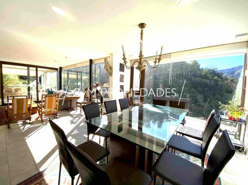 Moderna Town House En El Arrayan, Sector Los Refugios