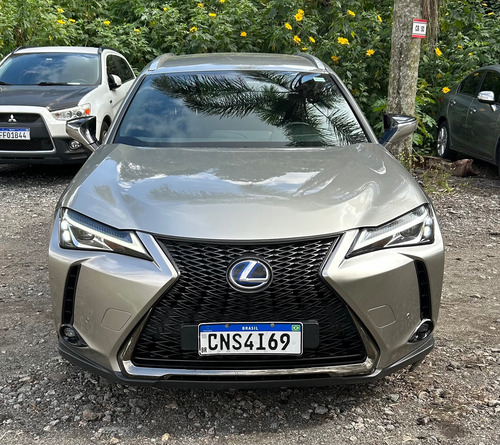 Lexus UX 2.0 Dynamic Aut. 5p Hibrido