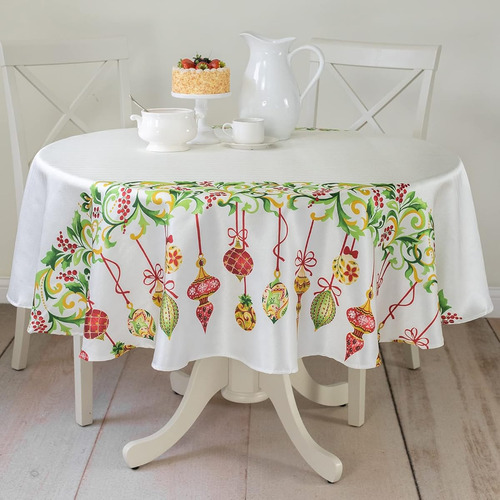 Benson Mills Mantel De Tela Estampado Esferas Navideñas
