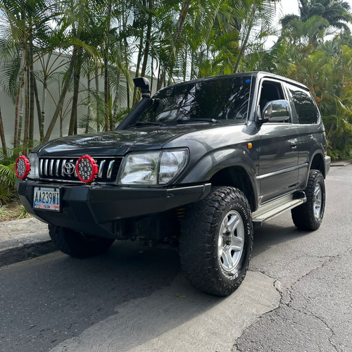 Imagen 9 de 9 de Toyota Meru 2008