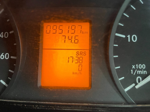 Imagem 7 de 11 de Mercedes Sprinter 415 2.2 Diesel 16 Lugares 2015 Rmotors