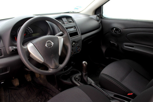 Imagen 10 de 14 de Nissan Versa