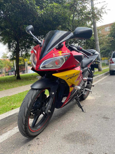 Yamaha R15