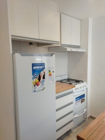 Imagen 8 de 12 de Depto 1 Ambientes Reciclado A Nuevo / Amoblado Y Equipado