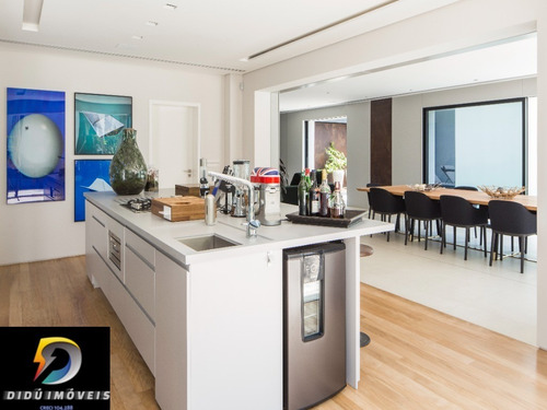 Imagem 6 de 30 de Casa Para Venda Com Projeto Do Arquiteto Leonardo Mancenido. Dispõe De Área Externa Com Paisagismo, Raia Climatizada E Salão De Jogos. - 0100969 - 69844795