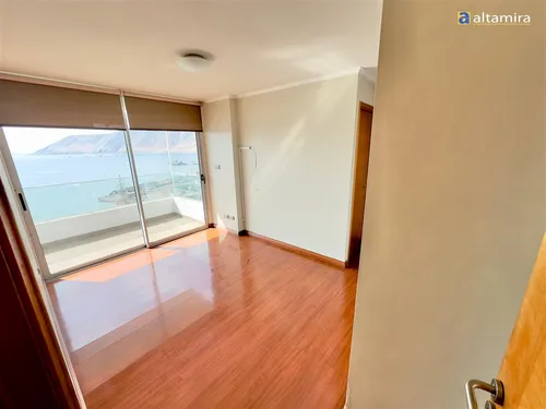 Departamento En Venta De 2 Dorm. En Iquique