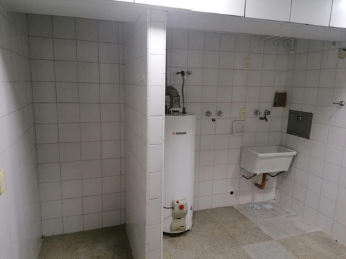 Imagen 7 de 15 de Departamento De 4 Ambientes En El Barrio De Recoleta