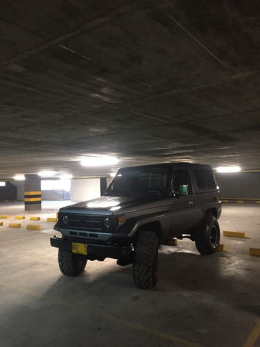 Toyota Land Cruiser 4.5 Fzj73