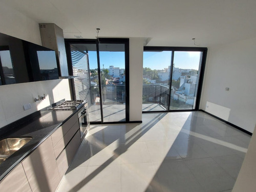 Imagen 3 de 16 de Excelente 3 Amb A Estrenar C/cochera - Edificio De Categoria