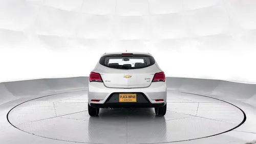 Chevrolet Onix Ltz