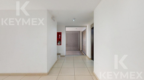 Departamento En Venta De 2 Dormitorios, La Plata