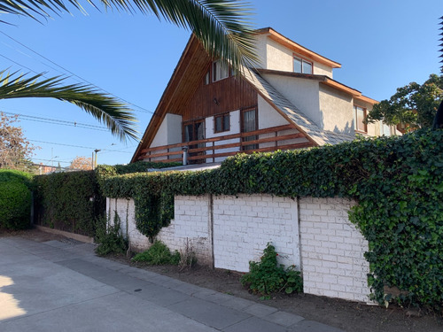 Casa 4d 2b Con Altillo Habilitado Terraza Lavadero Bodega