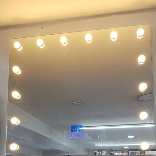 Espejo Luz Led P/ Maquillaje Bluetooth Desempañador 80 X 70