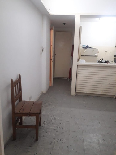 Imagen 7 de 16 de Departamento 2 Amb Interno En El Centro Sobre Peatonal San Martin A Reciclar