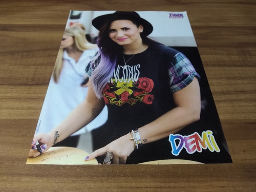 (mp786) Demi Lovato * Mini Poster Pinup 27 X 21