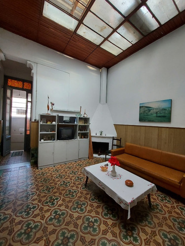 Imagen 5 de 17 de Casa 14 Dormitorios, Garaje, Funcionando Actualmente Como Pensión (negoción)