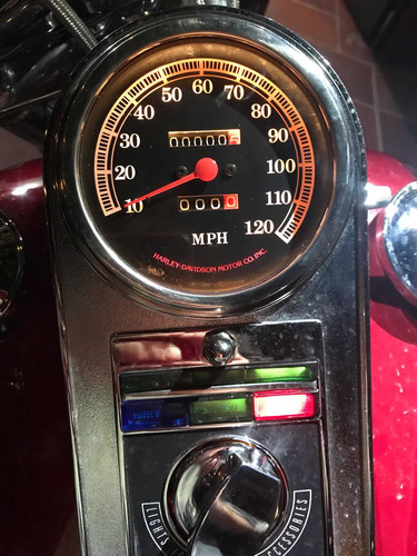 Imagen 5 de 25 de Harley Davidson Softail Custom Fxstc