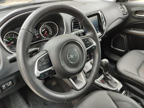 Imagem 10 de 16 de Jeep Compass 2018 2.0 Limited Flex Aut. 5p