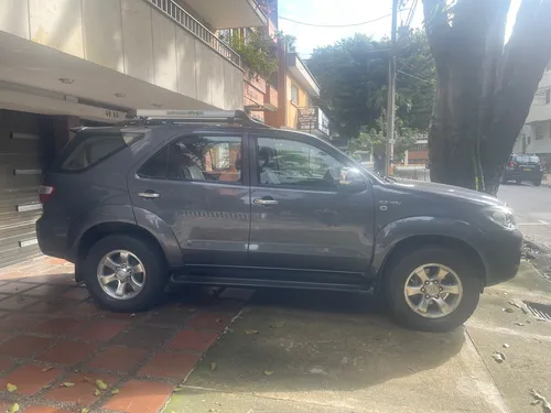 Toyota Fortuner 2.7l 4x4