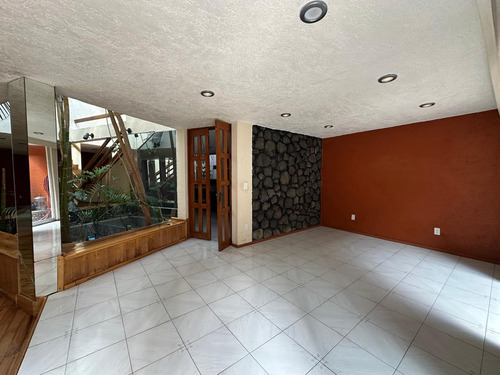 Cuajimalpa, Casa Para Modernizar A 3 Cuadras De Bosques Maranta