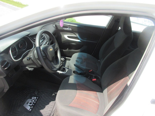Imagen 4 de 7 de Chevrolet Aveo 2018 1.5 Ls Mt
