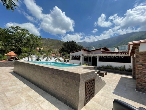 Exclusiva Casa Remodelada Con Piscina, Sauna, Area De Jardin, Estacionamiento 12 Vehiculos Casilla Vigilancia A Estrenar Concepto Moderno Exclusiva Zona Privada Palmarito Estef 24-15119