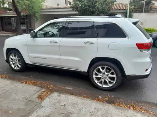 Jeep Grand Cherokee 5.7 Summit 4x4 Mt