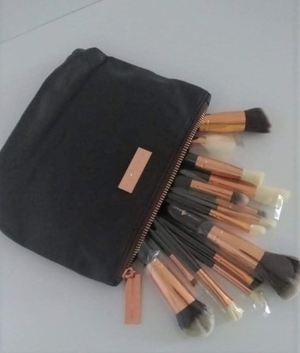 Set De 15 Brochas De Maquillaje Con Cosmetiquera