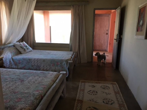 Casa En Alquiler Por Temporada De 4 Dormitorios En Punta Piedras (ref: Bpv-7029)