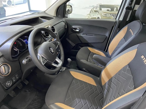 Imagen 3 de 18 de Kangoo Stepway 1.6 5a 2023 Permuto Urgente (nir)