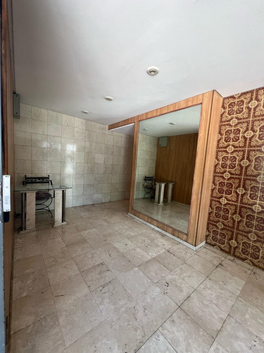 Venta Departamento De 3 Ambientes - Parque Chacabuco
