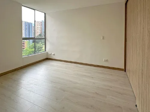 Apartamento En Venta En Loma De Las Brujas. Cod V776187